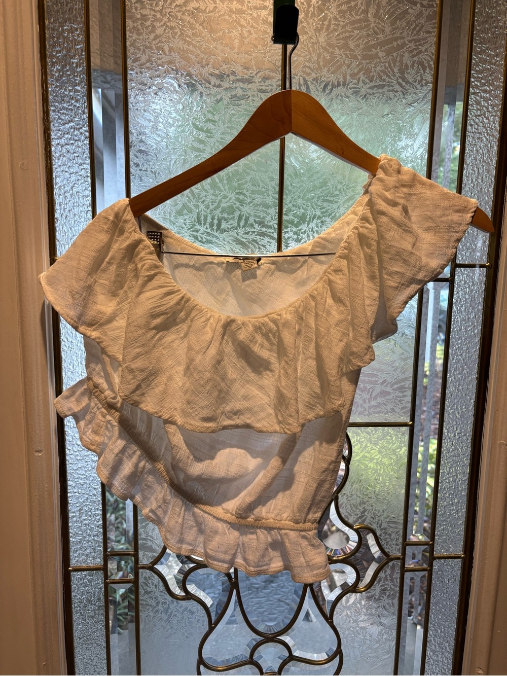 American Eagle Outfitters White Ruffled Off-Shoulder Crop Top